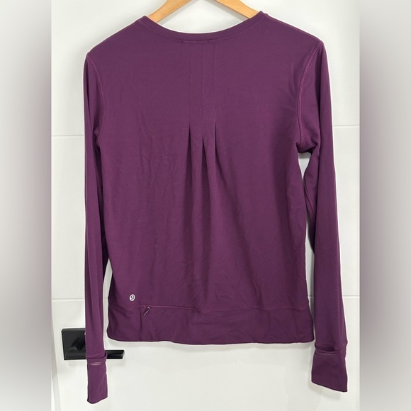 Lululemon: Women's Long Sleeve Top - Size 8 - Picture 3 of 9